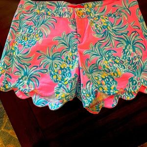 Lilly Pulitzer 5”inch shorts Buttercup Stretch